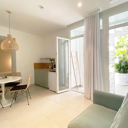 Alzocaire Hostal Boutique โกนิล เด ลาฟรอนเตรา ภายนอก รูปภาพ