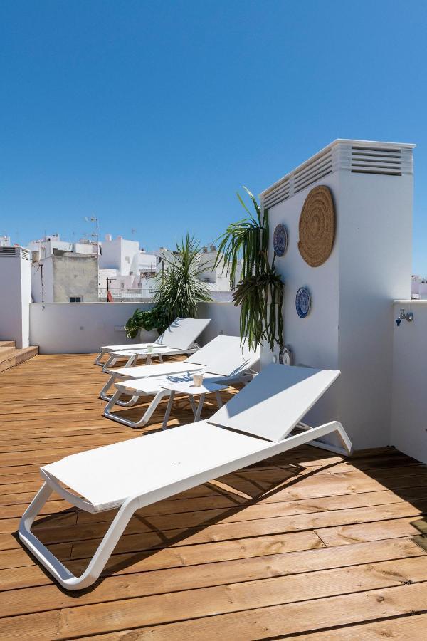 Alzocaire Hostal Boutique โกนิล เด ลาฟรอนเตรา ภายนอก รูปภาพ
