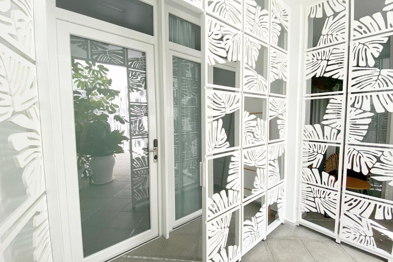 Alzocaire Hostal Boutique โกนิล เด ลาฟรอนเตรา ภายนอก รูปภาพ