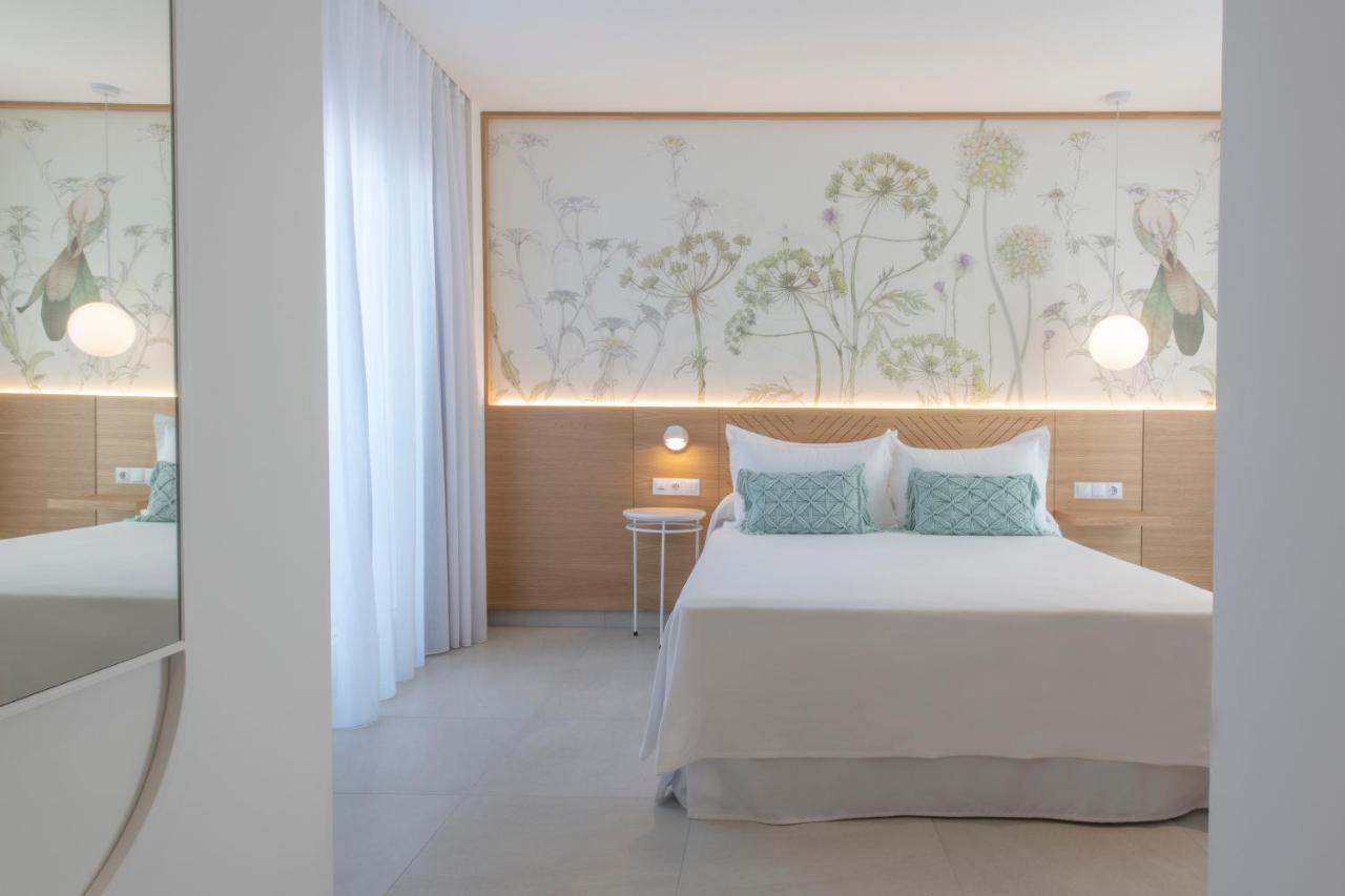 Alzocaire Hostal Boutique โกนิล เด ลาฟรอนเตรา ภายนอก รูปภาพ