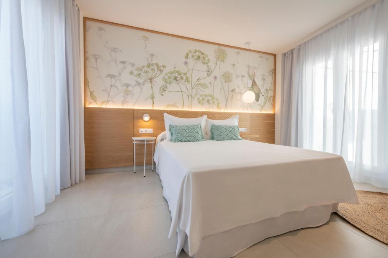 Alzocaire Hostal Boutique โกนิล เด ลาฟรอนเตรา ภายนอก รูปภาพ